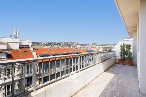 Nice Musiciens - 2 Pièces Dernier étage - Terrasse