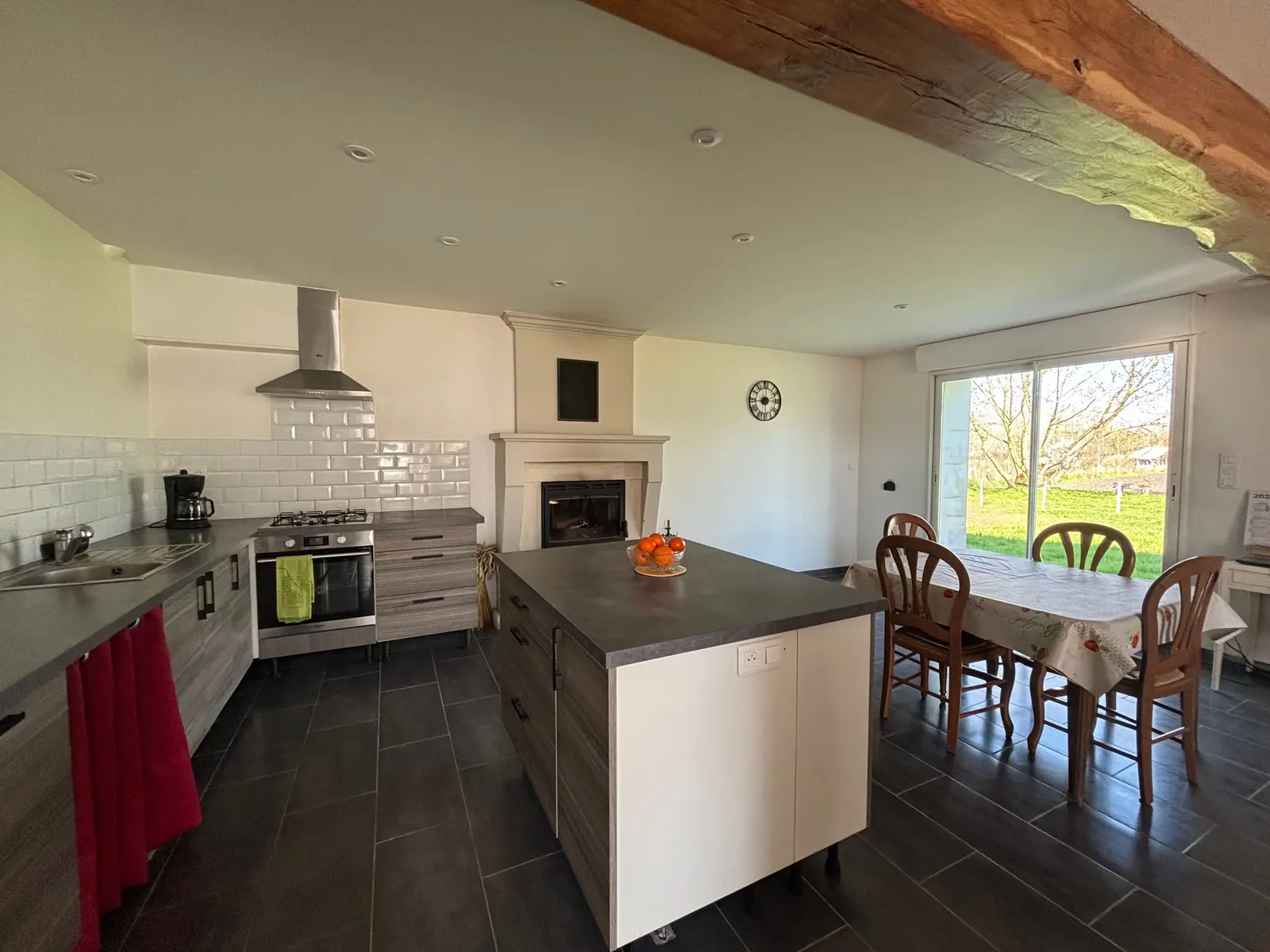 House — 4 ch. — Bougneau