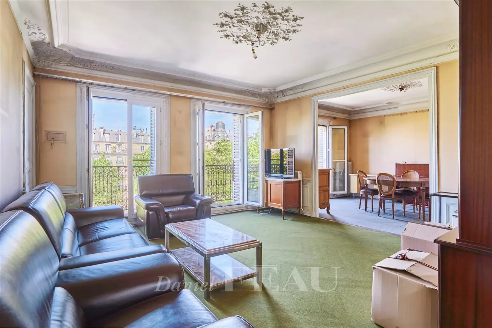 Paris XVIe - Argentine / Grande Armée - Appartement traversant avec vues entièrement dégagées.