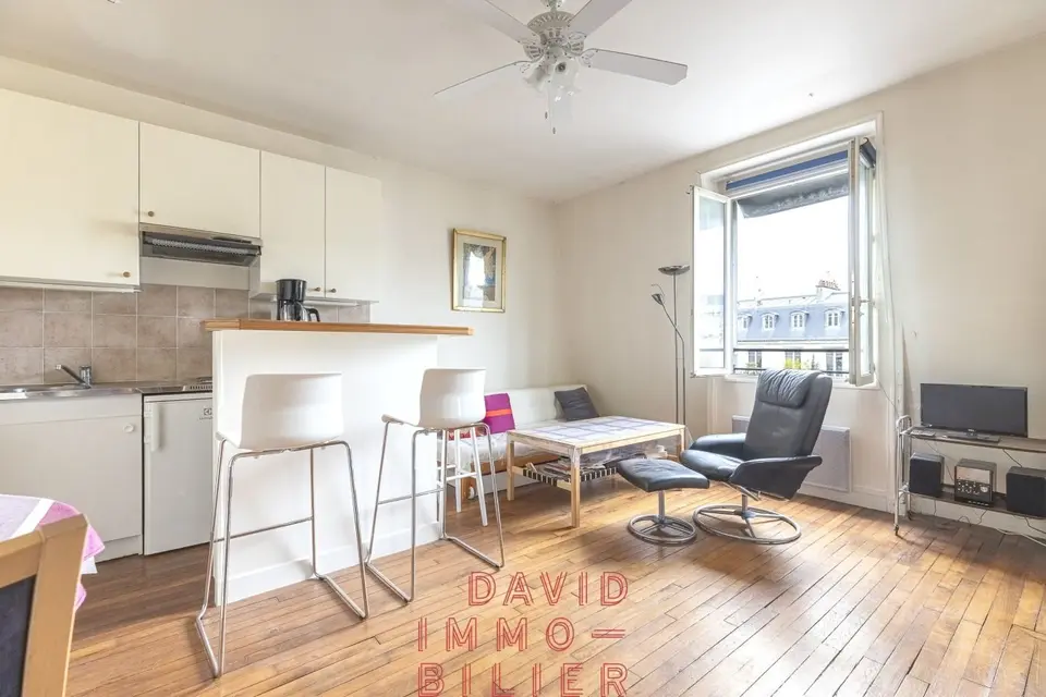 Appartement 2 pièces de 36.89 m² Carrez, à deux pas du pa