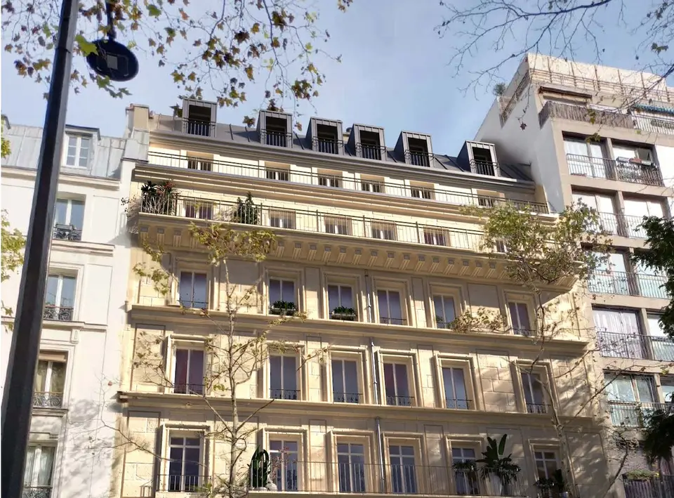Beau T3 à rénover - Usage Mixte : habitation / professionnel - Parquet-Cheminées-Moulures - dans imm