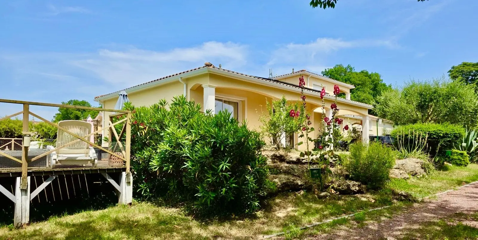 House — 5 ch. — Cravans