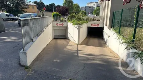 Parking à vendre LYON