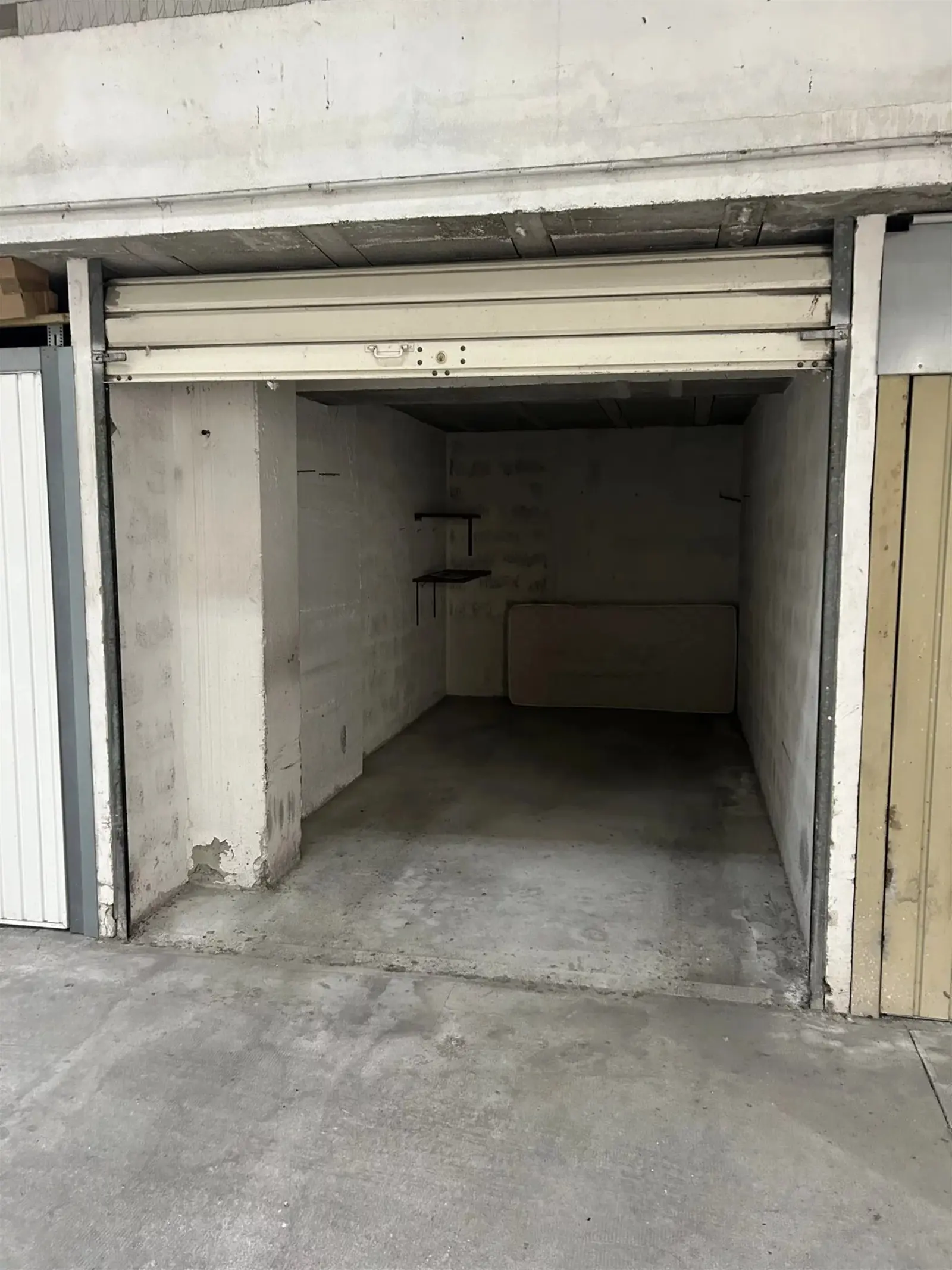 Nice - Garage - Quartier Des Musiciens