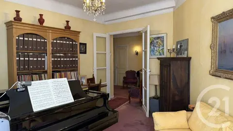 Appartement F1 à vendre PARIS