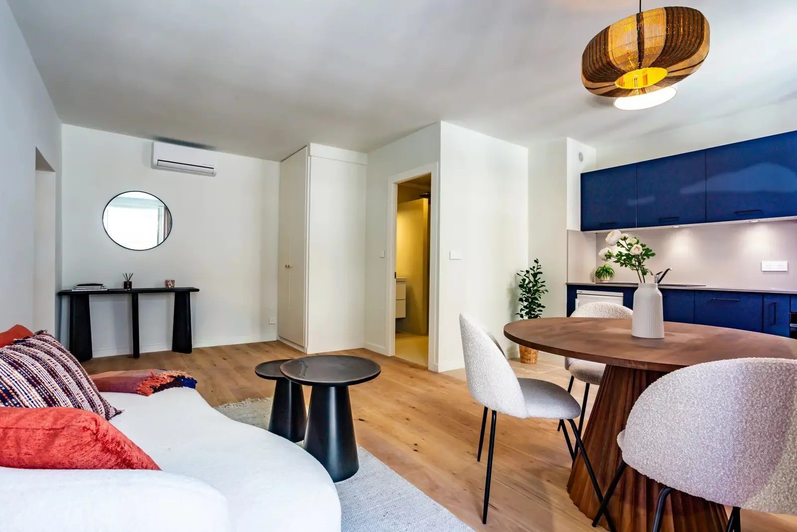 Grand Studio - Balcon - Proche Place Massena