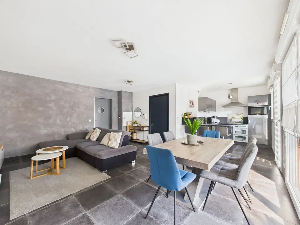 Apartment — 2 ch. — Manom