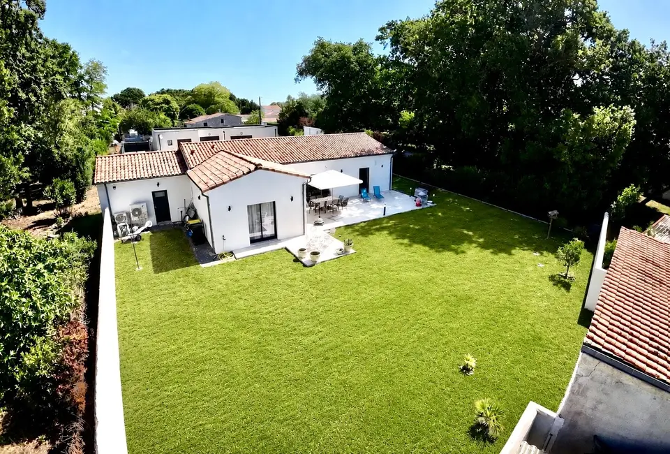 House — 3 ch. — Étaules