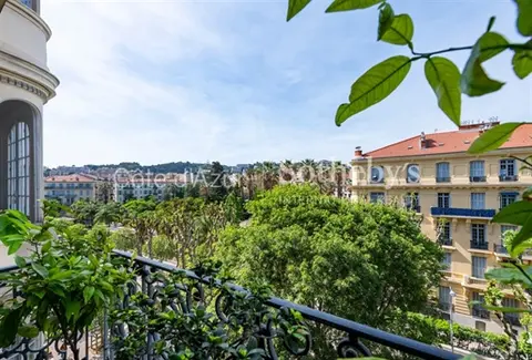 Nice Victor Hugo appartement 3 pièces 112 m² rénové avec bow win