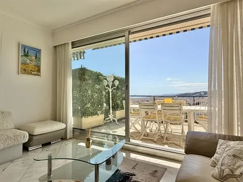 Nice Cimiez - Superbe appartement en dernier étage