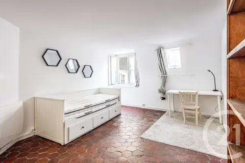 Appartement F1 à vendre PARIS