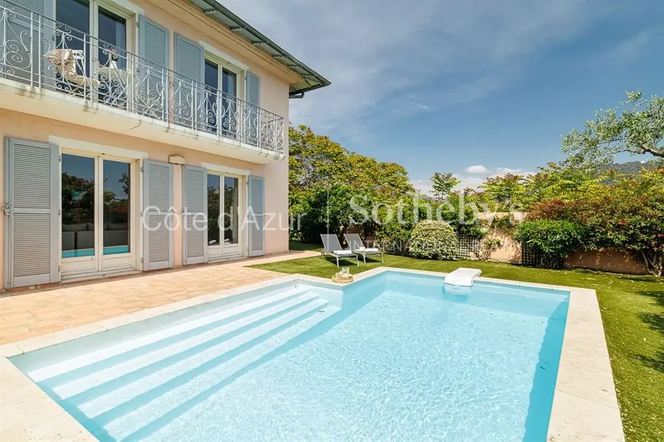Nice Cimiez propriété avec maison de caractère, studios, piscine